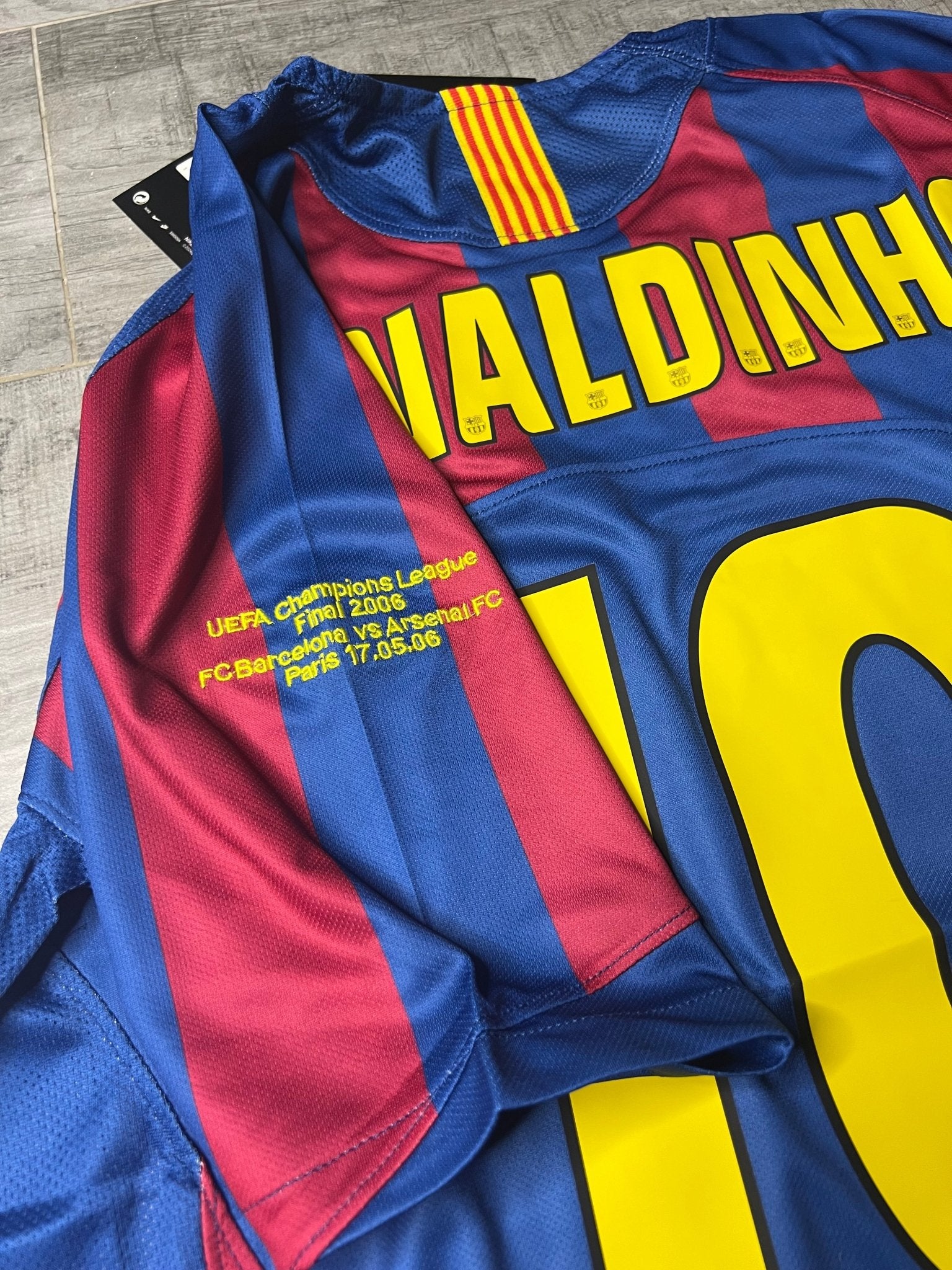 2005 - 06 - BARCELONA HOME | RETRO - MODU CLUB EU