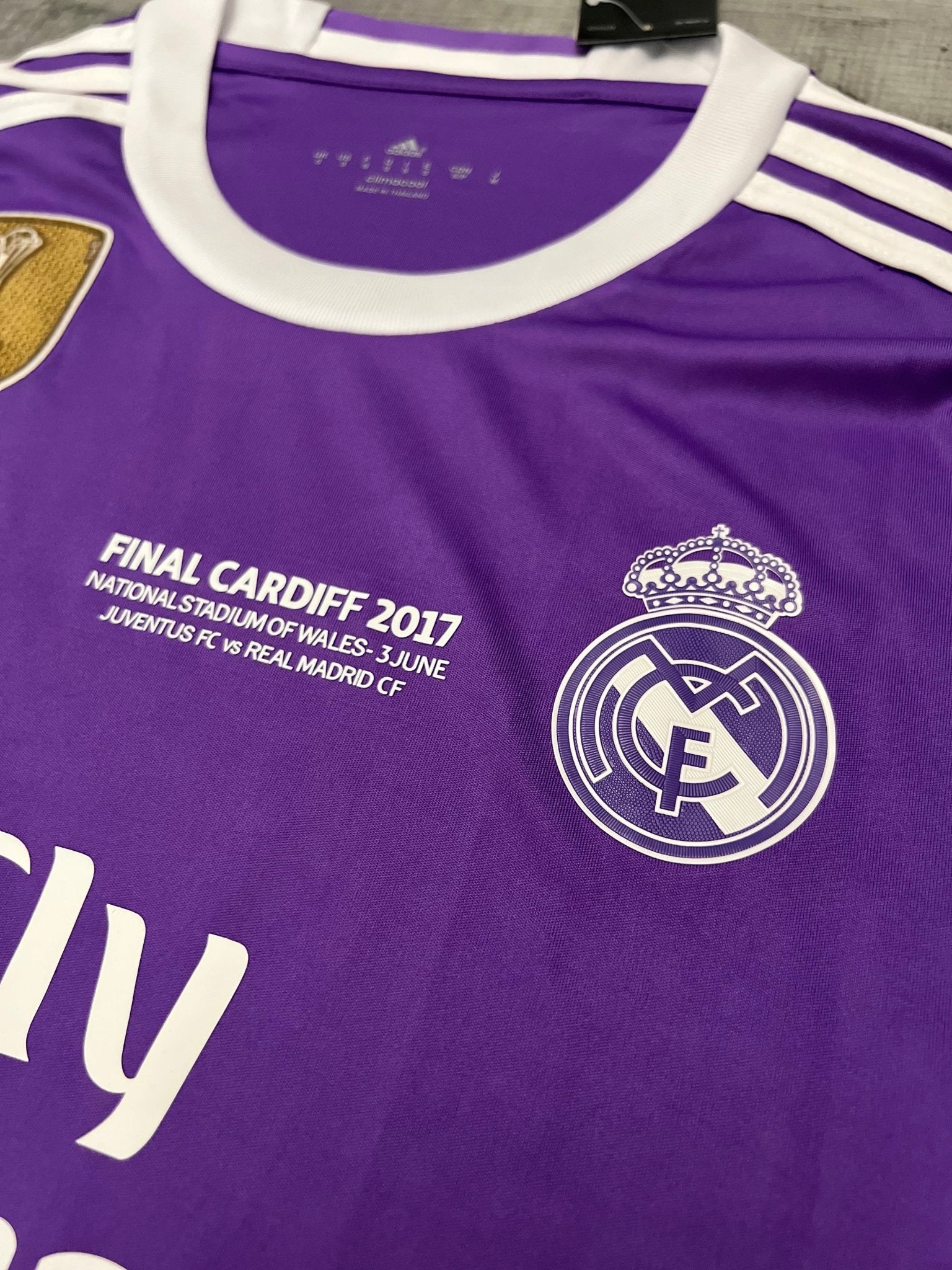 2016 - 17 - REAL MADRID AWAY LONG SLEEVE | RETRO - MODU CLUB EU